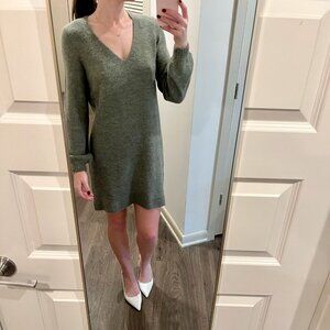 JDY v-neck knit mini dress in dark green